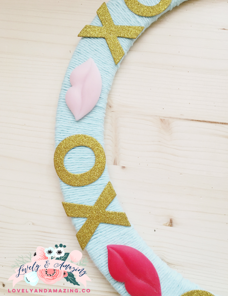 XOXO Valentine Wreath