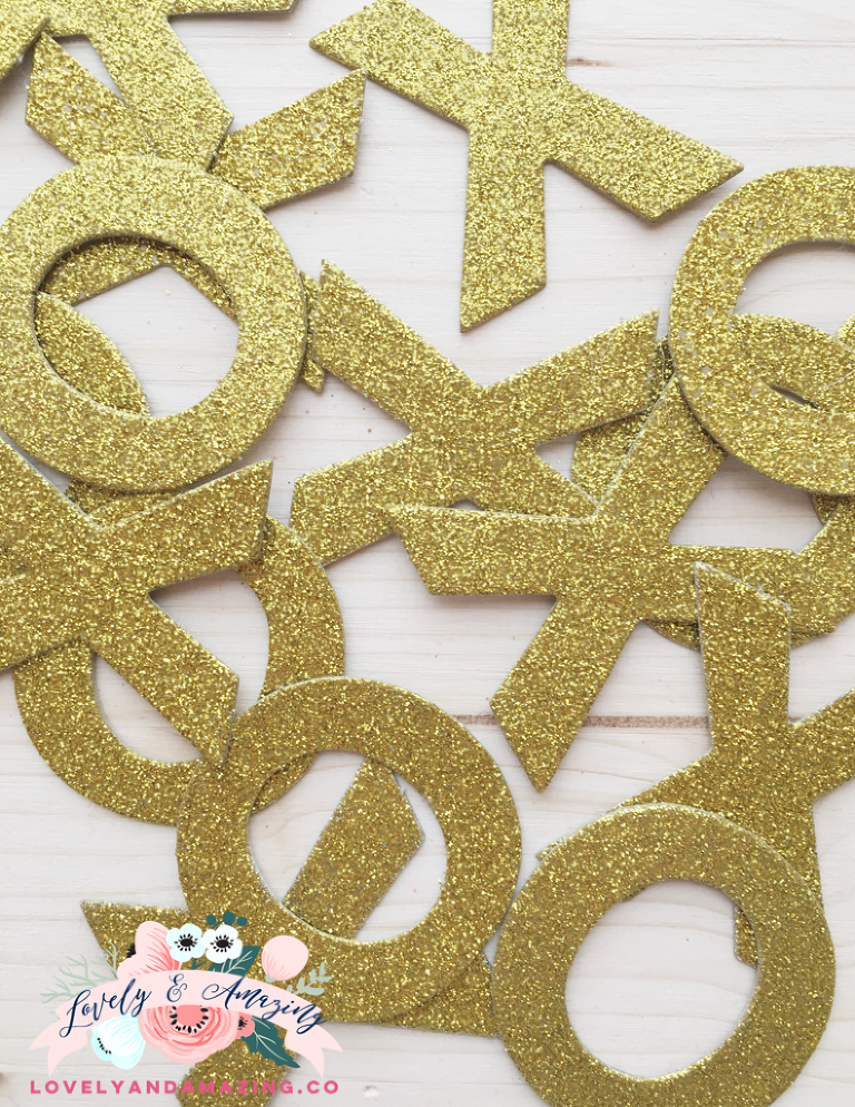XOXO Valentine Wreath